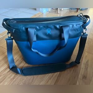HYDROFLASK 26L Cooler Tote Bag